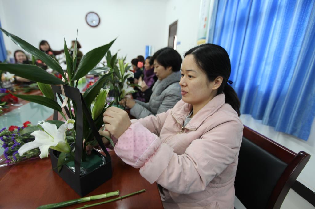 雷鸣科化公司开展庆祝“三八国际劳动妇女节”女职工1mzhuhar014.jpg