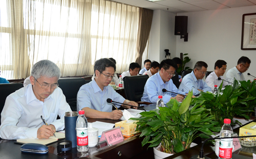 杨光荣副省长强调：新天地集团要做行业和全省安全生产标杆企bhujmuea5vt.jpg