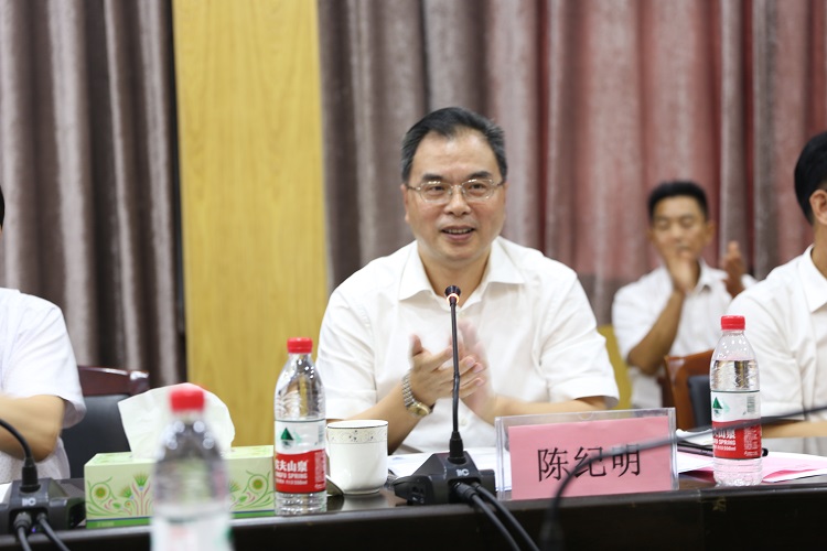 致敬最可爱的人！ 省国资委机关联合新天地保安举行庆八一“hvs05nln41m.jpg